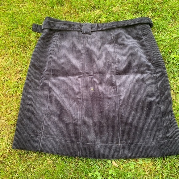 Urban Outfitters Belted Corduroy Mini … - Picture 6 of 8
